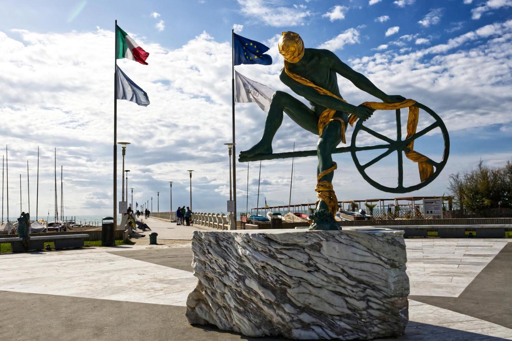Casa Arno 500M From Beach - Happy Rentals Marina di Massa Exterior foto