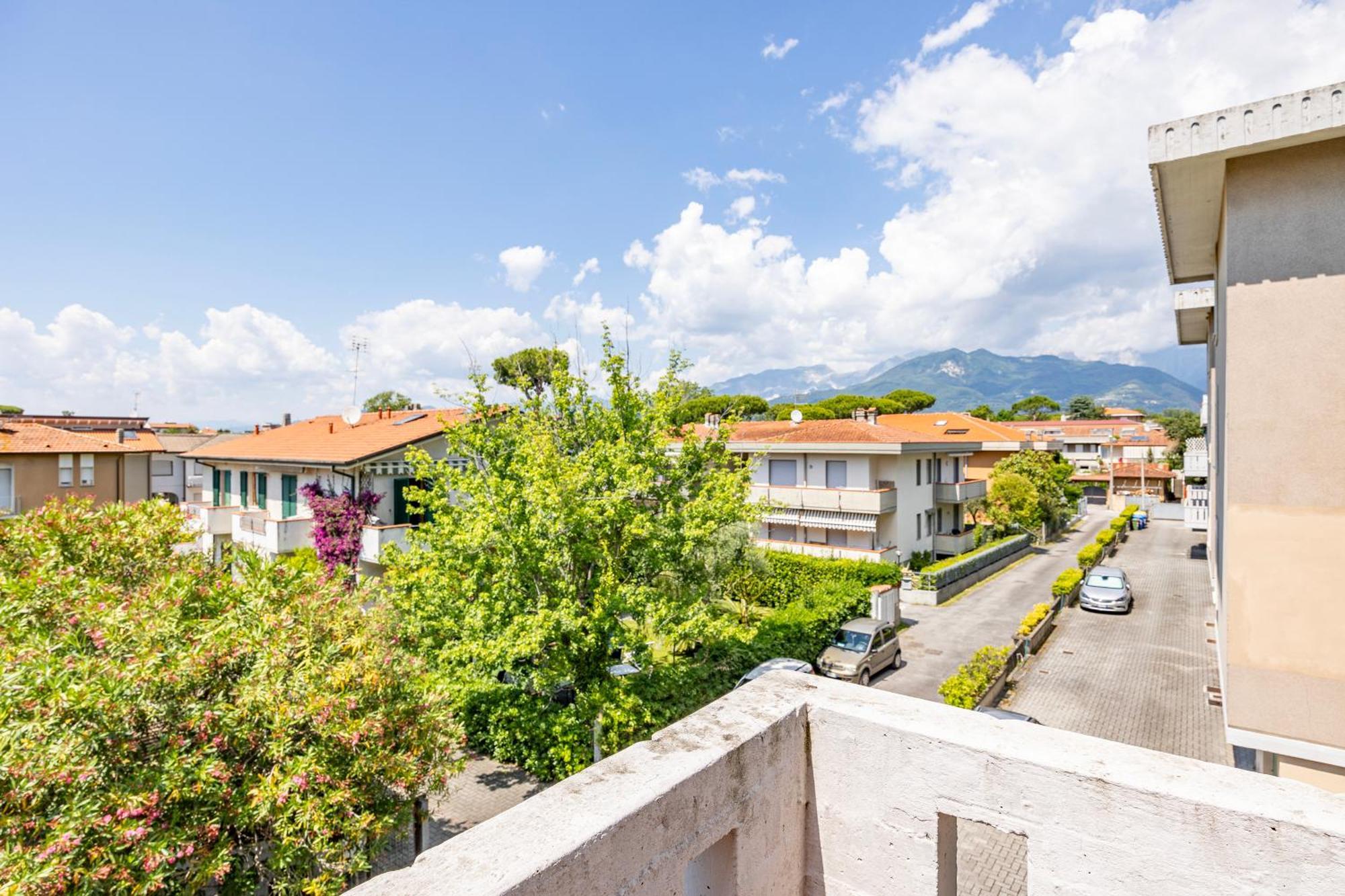 Casa Arno 500M From Beach - Happy Rentals Marina di Massa Exterior foto